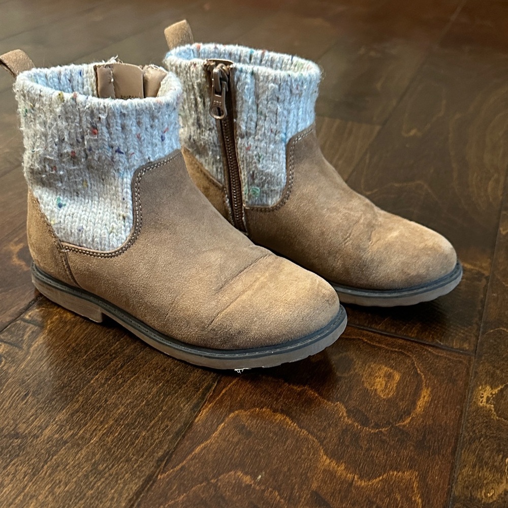 Cozy Brown Kids Boots